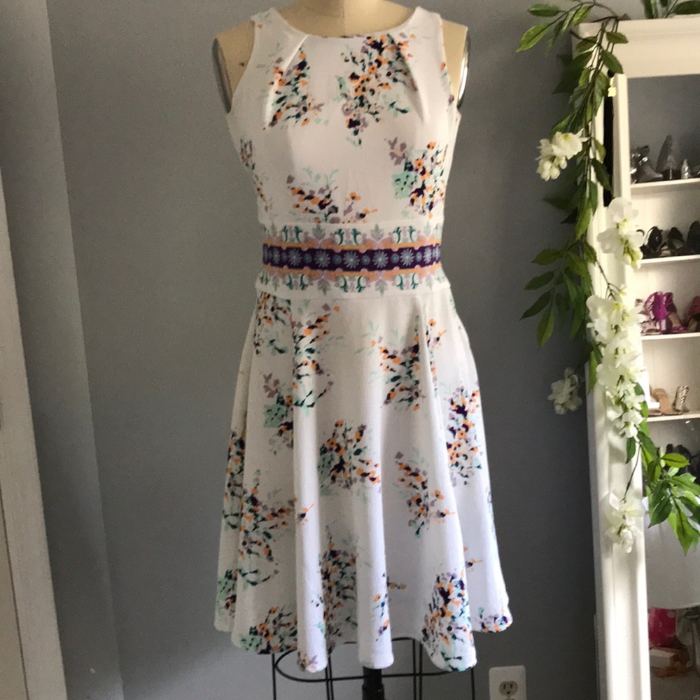 New Eva Mendes floral dress